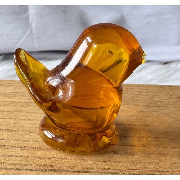 Vintage Titan Art Glass Baby Golden Canary Signed on Bottom Collectors Piece - Picture 2 of 8